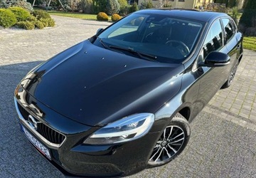 Volvo V40 II Hatchback 2.0 T2 DRIVE-E 122KM 2016 Volvo V40 Volvo V40 T2 Drive-E Summum 2.0 Benzyna 122KM, zdjęcie 5