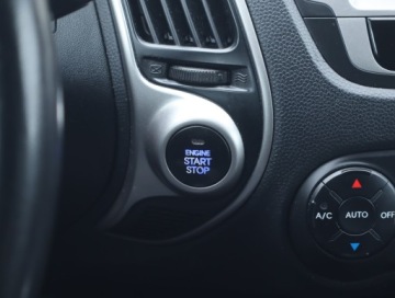 Hyundai ix35 SUV R 2.0 CRDi 184KM 2010 Hyundai ix35 2.0 CRDi, 181 KM, Skóra, Navi, Klima, zdjęcie 12