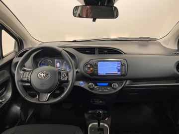 Toyota Yaris III Hatchback 5d Facelifting 2017 1.5 Hybrid 100KM 2018 Toyota Yaris III (2011-2019), zdjęcie 2