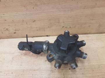 ROZDZIELACZ PALIWA FORD FOCUS MK1 1.8 TDCI