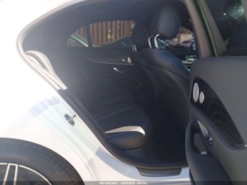 Mercedes Klasa E W213 2022 Mercedes-Benz Klasa E 350 2022 2.0l 2.0 Benzyna 255KM, zdjęcie 12