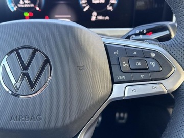 Volkswagen Passat B9 2024 Volkswagen Passat R-Line Matrix DCC Tempomat ACC Masaz Pakiety FV23, zdjęcie 16