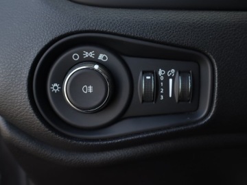 Jeep Renegade SUV Facelifting 1.0 GSE T3 Turbo 120KM 2019 Jeep Renegade 1.0 T-GDI, Salon Polska, zdjęcie 14