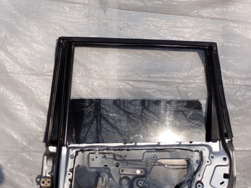 NISSAN X-TRAIL T30 01-06 ДВЕРЬ ЗАДНЯЯ ПРАВАЯ KY0