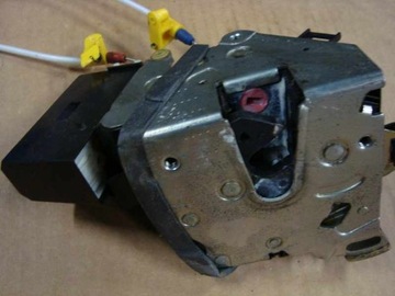 BMW 5 E39 FACELIFT ZÁMEK DVEŘE ZADNÍCH LEVÝCH LEVÝ ZADNÍ