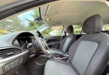 Fiat Tipo II Hatchback 1.4 T-Jet 120KM 2019 Fiat Tipo Fiat Tipo 1.4 T-Jet 16v Easy 1.4 Benzyna 120KM, zdjęcie 16