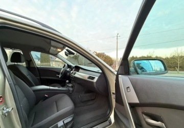 BMW Seria 5 E60 Sedan 2.5 525Xi 218KM 2005 BMW Seria 5 BMW Seria 5 525i 2.5 Benzyna 218KM, zdjęcie 23