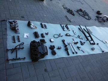 bmw s1000rr owiewka spojler błotnik felga rama zadupek stelaż lusterko