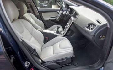Volvo V60 I Kombi Facelifting 2.0 D4 DRIVE-E 181KM 2015 Volvo V60 Volvo V60 D4 Ocean Race 2.0 Diesel 181KM, zdjęcie 27
