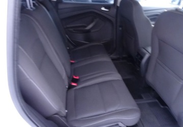 Ford Kuga III SUV 2,0 EcoBlue 120KM 2019 Ford Kuga 2.0TDCI Navi Bezwypadkowy Okazja Oplacony 2.0 Diesel 120KM, zdjęcie 15