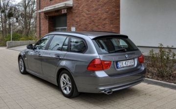 BMW Seria 3 E90-91-92-93 Touring E91 2.0 320d EfficientDynamics 163KM 2011 BMW Seria 3 320d 163KM 2011 r. skory 2.0 Diesel 163KM, zdjęcie 2