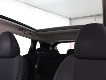 Nissan Qashqai II Crossover 1.2 DIG-T 115KM 2017 Nissan Qashqai N-Connecta automat navi kamera360, zdjęcie 36