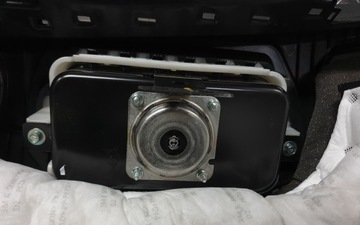 ДАТЧИК ПОДУШКИ БЕЗОПАСНОСТИ НА ПРИБОРНОЙ ПАНЕЛИ КОКПИТА KIA STINGER ОРИГИНАЛ