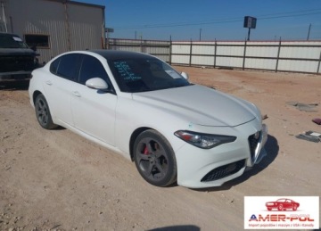 Alfa Romeo Giulia II 2018 Alfa Romeo Giulia 2018r., Awd, 2L, od ubezpieczalni 2.0 Benzyna 284KM