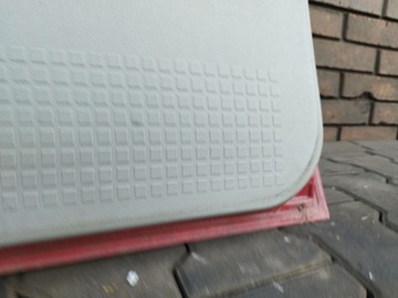 DVEŘE PRAVÉ PŘEDNÍ VW TRANSPORTER T4