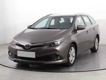 Toyota Auris II Touring Sports Facelifting 1.6 D-4D 112KM 2016 Toyota Auris 1.6 D-4D, Klima, Klimatronic, zdjęcie 1