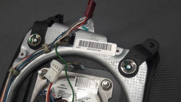 33675353102A ULOŽENÍ AIRBAG ŘIDIČE BMW 3 E46
