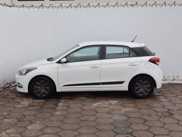 Hyundai i20 II Coupe 1.2 MPI 84KM 2017 Hyundai i20 1.2, Salon Polska, Serwis ASO, Klima, zdjęcie 2