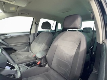 Volkswagen Tiguan II SUV Facelifting 1.5 TSI 150KM 2022 Volkswagen Tiguan pakiet zimowy, tempomat aktywny, lane assist, 1.5 Benzyna, zdjęcie 31