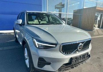 Volvo XC40 Crossover Facelifting 2.0 B4 197KM 2025 Volvo XC 40 Volvo XC40 B4 Core 2025 2.0 Benzyna 197KM, zdjęcie 2