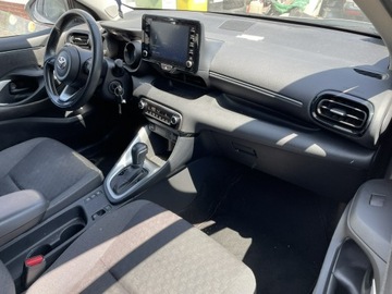 Toyota Yaris IV 2020 Toyota Yaris Hybrid 1.5 Active Salon PL 2021 FV 23, zdjęcie 7