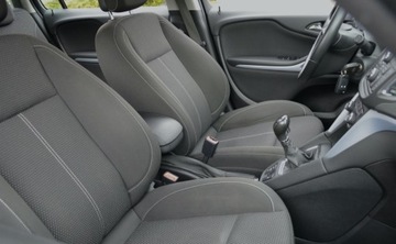 Opel Zafira C Tourer 1.6 CDTI ECOTEC 136KM 2015 Opel Zafira 1,6 CDTI 136 KM COSMO Nawigacja SUPER STAN 1.6 Diesel 136KM, zdjęcie 29