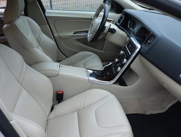 Volvo S60 II Cross Country 2.0 T5 245KM 2016 Volvo S60 T5, Salon Polska, Serwis ASO, 4X4, zdjęcie 8