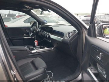 Mercedes GLB 2023 Mercedes-Benz GLB 250 2023 2.0l 2.0 Benzyna 221KM, zdjęcie 9