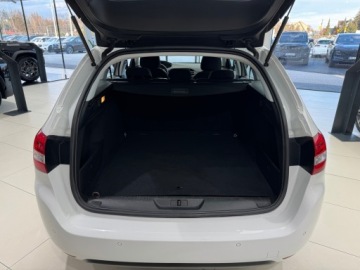 Peugeot 308 II SW Facelifting 1.5 BlueHDI 130KM 2021 Peugeot 308 Active Pack / CarPlay/Android Auto / K, zdjęcie 15