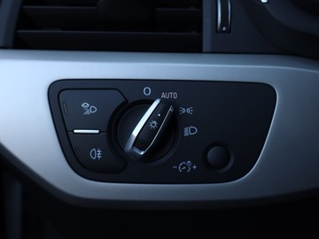 Audi A4 B9 Avant Facelifting 2.0 35 TFSI 150KM 2022 Audi A4 35 TFSI, Salon Polska, 1. Właściciel, zdjęcie 15