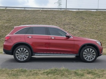 Mercedes GLC C253 2019 Mercedes GLC 300 bardzo zadbany /ceramika/ po serw, zdjęcie 35
