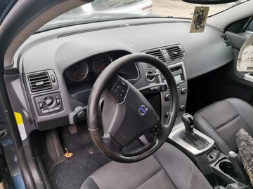 DESKA ROZDĚLOVAČE KONZOLA VOLVO V50 EVROPA 2005R