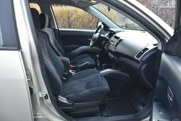 Mitsubishi Outlander II 2.0 DID DOHC 140KM 2007 Mitsubishi Outlander AWD 2.0DiD 140KM Manual 2007r, zdjęcie 5