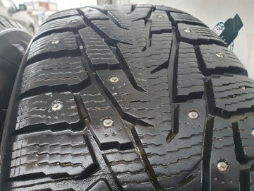 NISSAN NAVARA PATHFINDER 06-15R 245/70 R16 ZIMNÍ Z HROTY