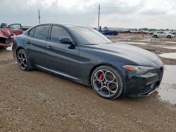 Alfa Romeo Giulia II Sedan Facelifting 2.0 Turbo 280KM 2023 Alfa Romeo Giulia Ti 2023 2.0l 2.0 Benzyna 280KM, zdjęcie 4