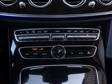 Mercedes Klasa E W213 Kombi 2.0 250 211KM 2017 Mercedes E E 250, Salon Polska, Automat, Skóra, zdjęcie 15