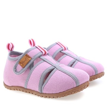 EMEL 101-2 BUTY PANTOFLE PAPCIE KAPCIE CIAPKI r.24