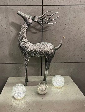 СЕРЕБРЯНЫЙ СТЕКЛЯННЫЙ ШАР, СВЕТЯЩИЙСЯ ДЕКОР