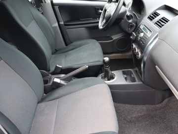Suzuki SX4 I Hatchback 1.6 i 16V VVT 107KM 2007 Suzuki SX4 1.6 VVT, HAK, Klima,ALU, El. szyby, zdjęcie 8