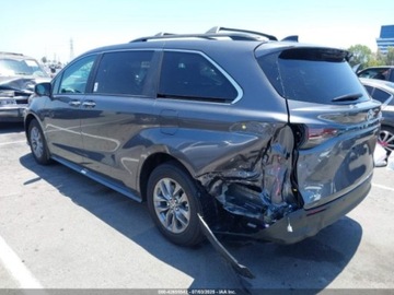 Toyota Sienna III 2025 Toyota Sienna XLE 2025 2.5l 2.5 Hybryda 245KM, zdjęcie 3