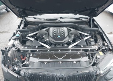 BMW X5 G05 M SUV 4.4 M50i 530KM 2020 BMW X5 M 2020r., M50i, 4.4L, od ubezpieczalni 4.4 Benzyna 530KM, zdjęcie 12