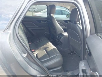 Jaguar F-Pace 2019 Jaguar F-Pace 2019r., 4x4, 2.0L 2.0 Benzyna 247KM, zdjęcie 9