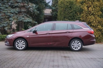 Opel Astra K Sports Tourer 1.6 CDTI 136KM 2018 Opel Astra Bezwypadek Tempomat Czujniki park. Klima 2stref. FV23, zdjęcie 3