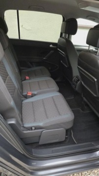 Volkswagen Touran III 2.0 TDI 150KM 2020 Volkswagen Touran 2,0 TDI 150 KM NAVI Full LED automat 7 osob OPLACONY, zdjęcie 16