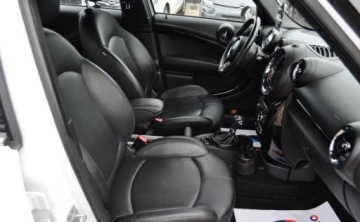 Mini Countryman R60 Crossover Facelifting 1.6 122KM 2015 MINI Countryman Nawigacja Skora Xenon Benzyna Nawigacja 1.6 Benzyna 122KM, zdjęcie 6