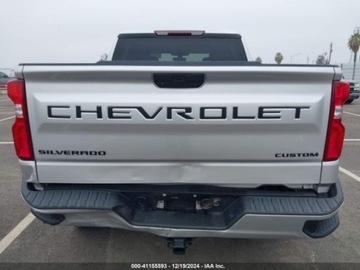 Chevrolet Silverado II 2020 Chevrolet Silverado 2020r., 1500 short custom, od ubezpieczalni 4.3 Benzyna, zdjęcie 5
