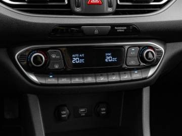 Hyundai i30 III Hatchback Facelifting 1.5 T-GDI 48V 160KM 2023 Hyundai i30 WJ9245L#1.5 T-GDI 48V Smart Podgrz.f I, zdjęcie 20