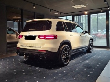 Mercedes GLB SUV 2.0 200d 150KM 2025 Od ręki - 200 d (150KM) AMG Line | Hak holowniczy + MULTIBEAM LED, zdjęcie 2