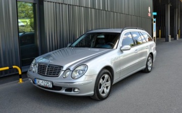 Mercedes Klasa E W211 Kombi S211 3.5 4Matic 272KM 2005 Mercedes-Benz Klasa E 3,5 (272KM) 4-Matic 3.5 Benzyna 272KM