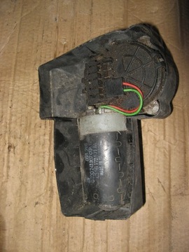 MOTOR PŘEDNÍCH STĚRAČE FORD ESCORT 97R